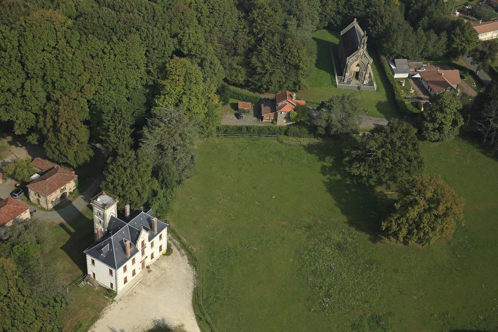 Domaine De Chantemerle Moutiers-Sous-Chantemerle Exterior foto